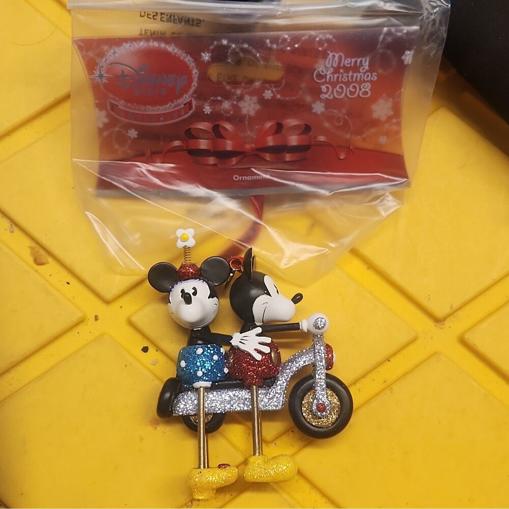 Disney Store Exclusive Mickey Minnie Scooter Christmas Ornament 2008 New